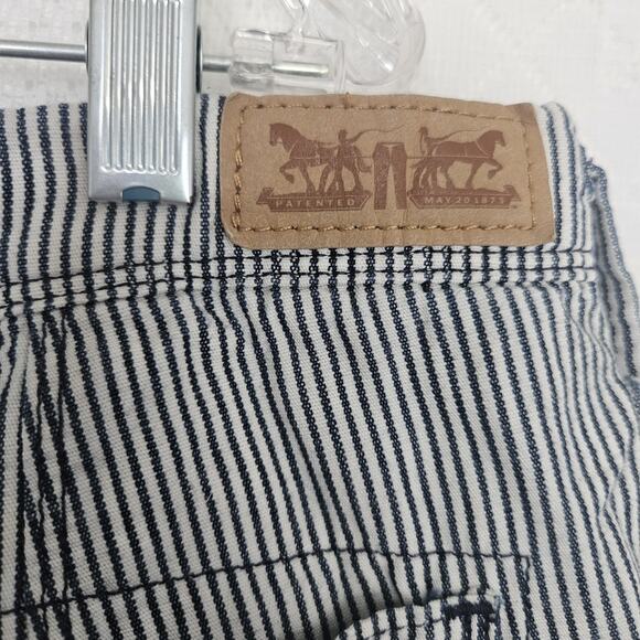 Levis Waist 31 Women Vintage Inspired Railroad Stripes Classic Denim Shorts - Picture 6 of 16